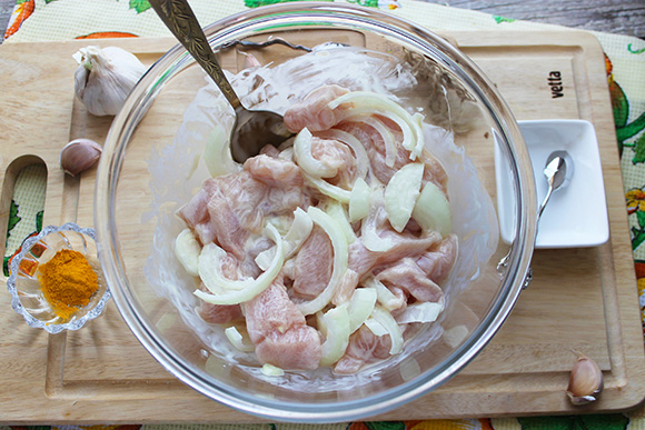 курица с картошкой и майонезом в духовке рецепт фото 6